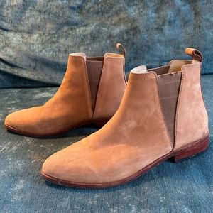 Nisolo Suede Leather Chelsea Boot- Sandy Brown, Women’s 9